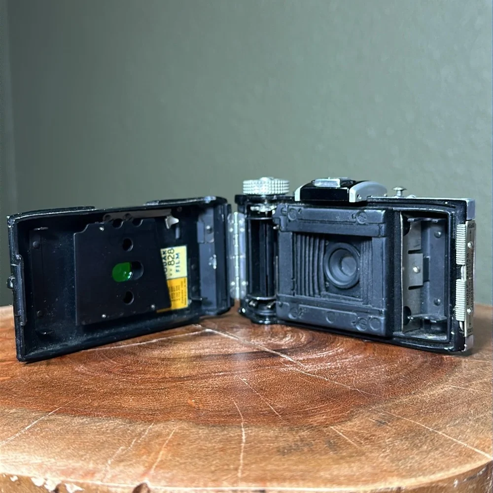 KODAK Bantam 4.5 - Walter Teague Design